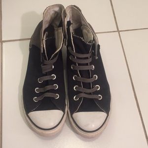 *BOGO 50%*Converse black/ olive green high top